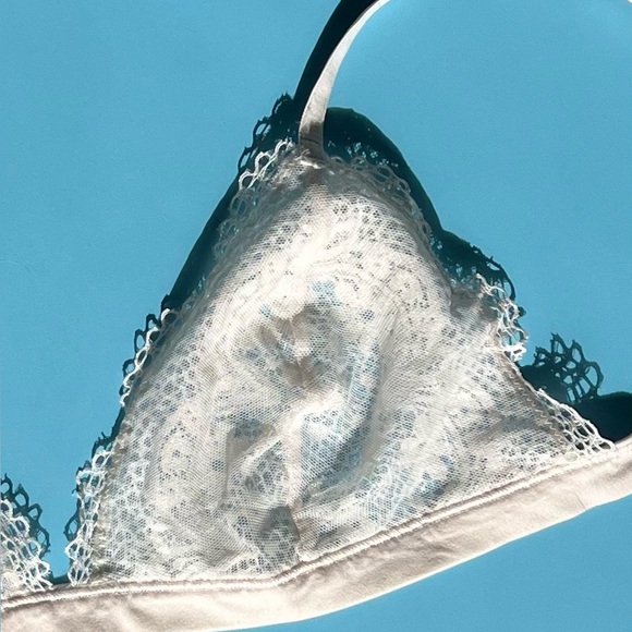 White lace bralette - Victoria’s Secret - Picture 4 of 6